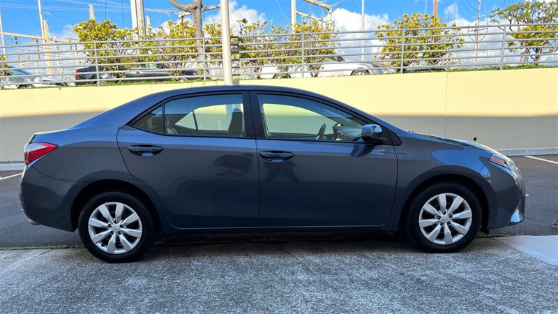 Used 2015 Toyota Corolla LE FWD image 6