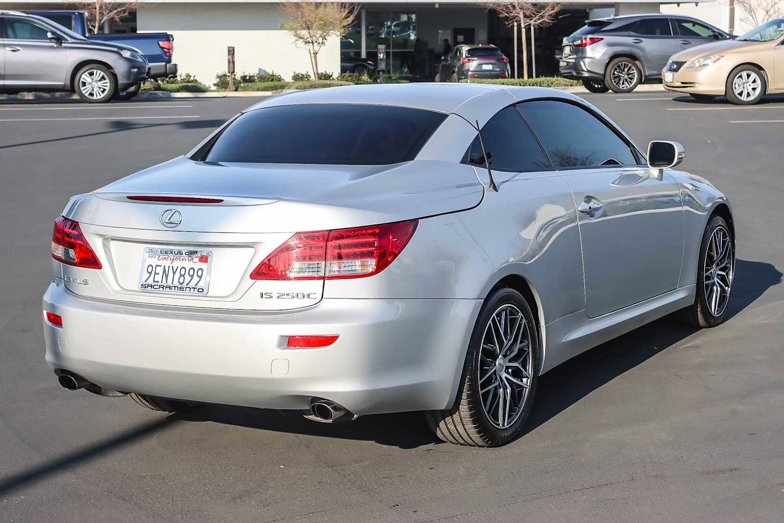 Used 2010 Lexus IS 250C image 4