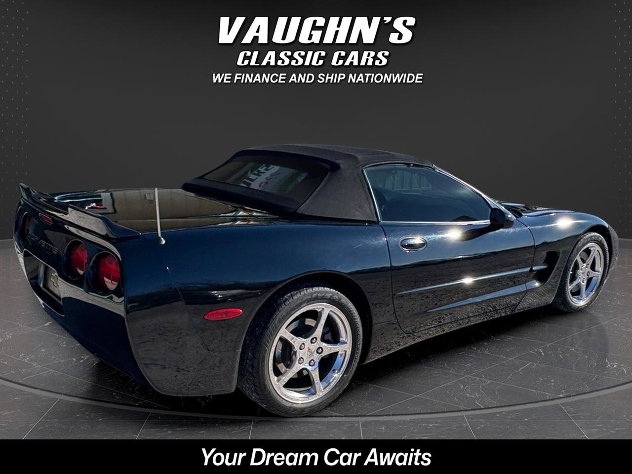Used 2004 Chevrolet Corvette Convertible w/ Preferred Equipment Group RWD image 4