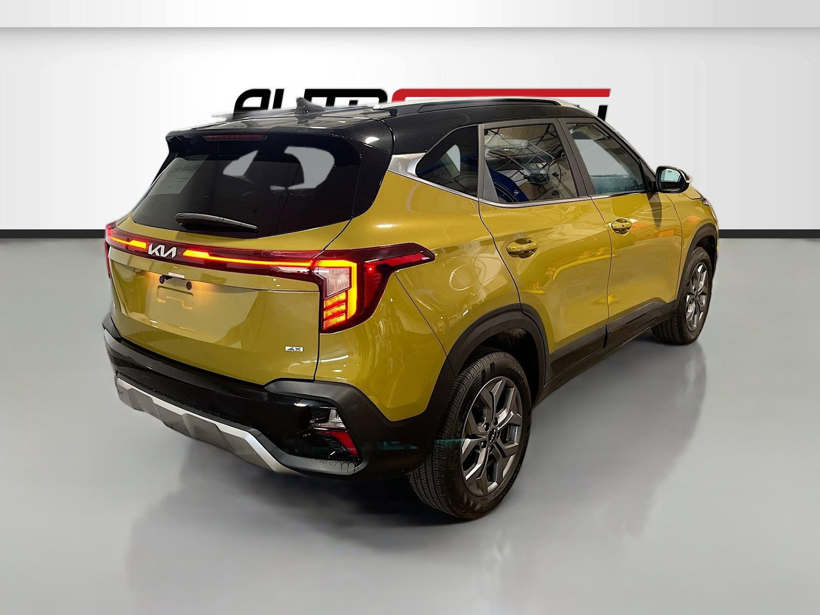 Used 2024 Kia Seltos S image 7