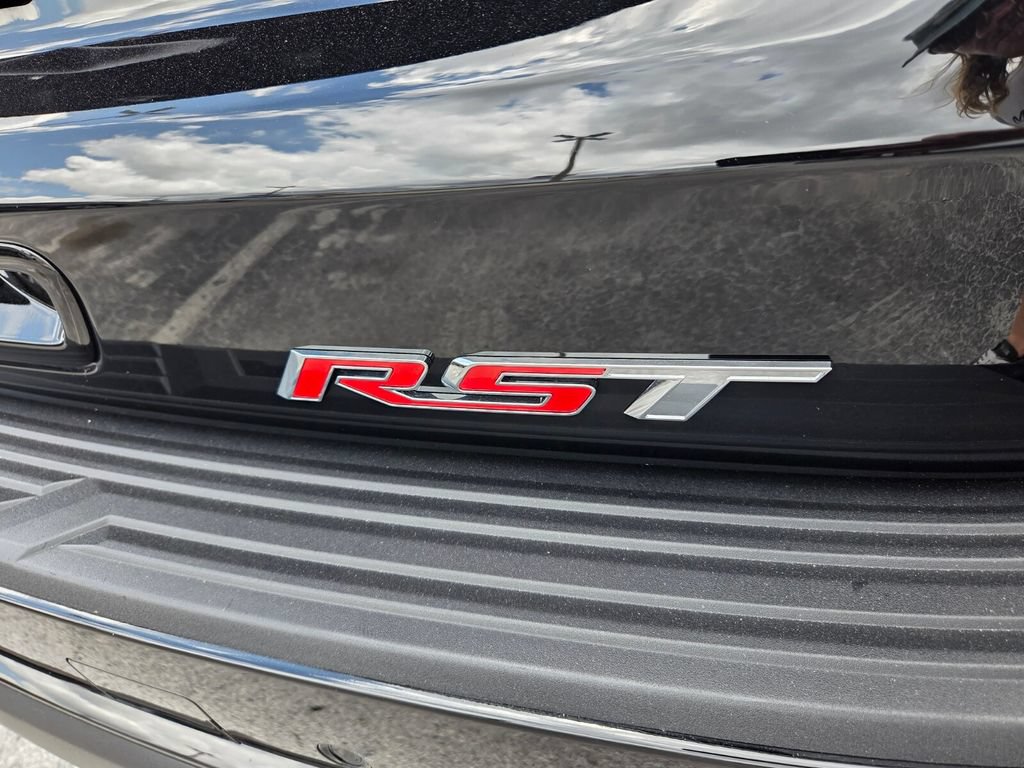 Used 2025 Chevrolet Tahoe RST w/ Comfort Package RWD image 16
