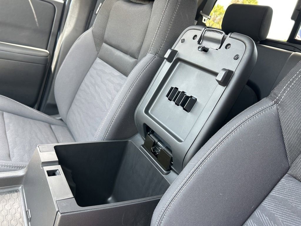Certified 2024 Nissan Frontier SV w/ SV Convenience Package RWD image 38