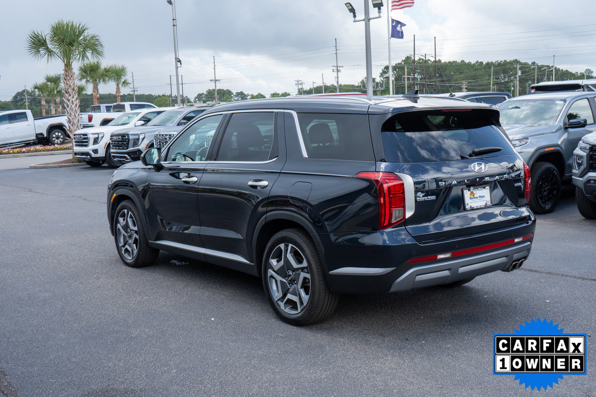 Used 2024 Hyundai Palisade SEL w/ Premium Package FWD image 5