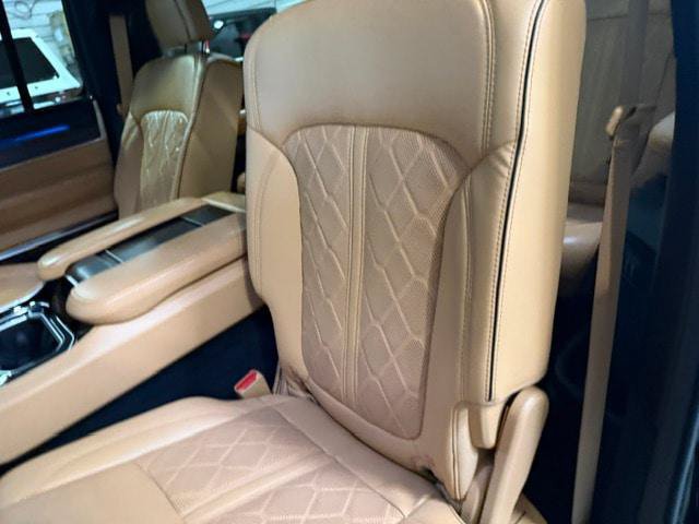 Certified 2025 Jeep Grand Wagoneer L Series III w/ Rear Seat Video Group 1 AWD/4WD image 33