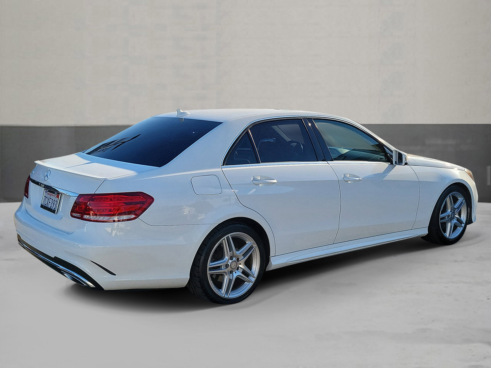 Used 2014 Mercedes-Benz E 350 Sedan image 2