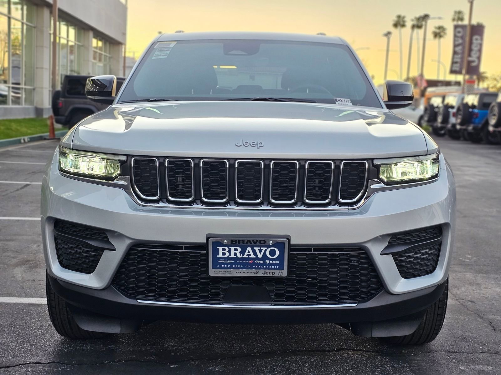 New 2026 Jeep Grand Cherokee Laredo RWD image 2