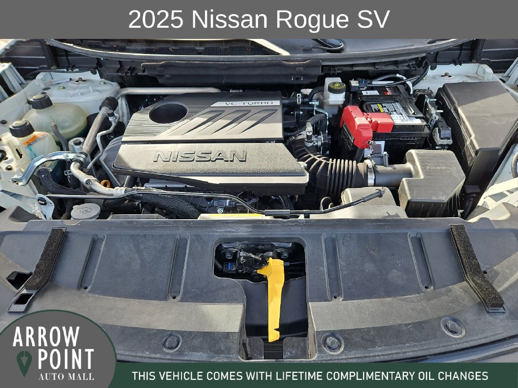 Used 2025 Nissan Rogue SV FWD image 14