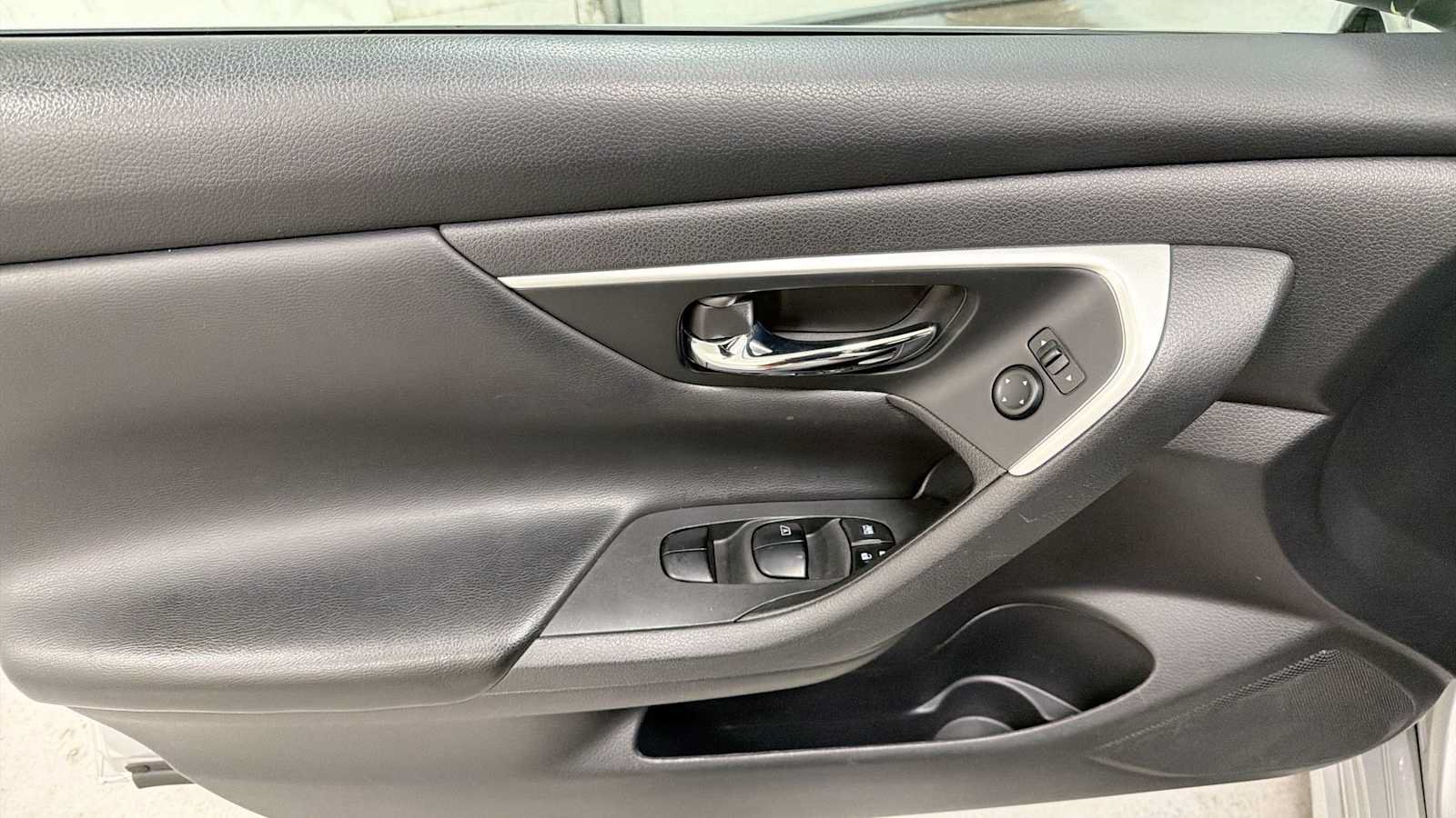 Used 2018 Nissan Altima 2.5 SV FWD image 15