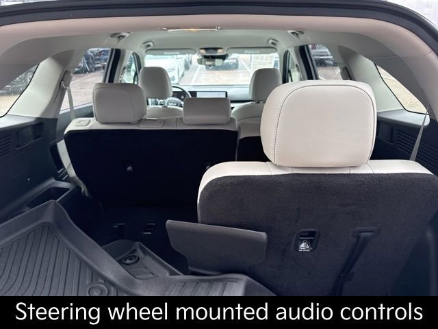 Certified 2025 Kia Sorento S image 13