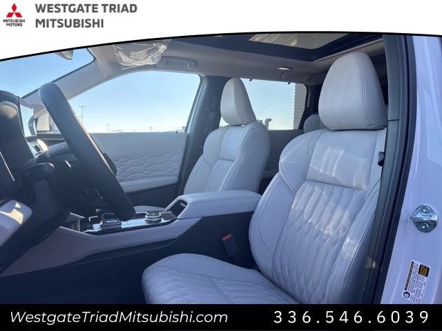 New 2026 Mitsubishi Outlander SEL FWD image 7