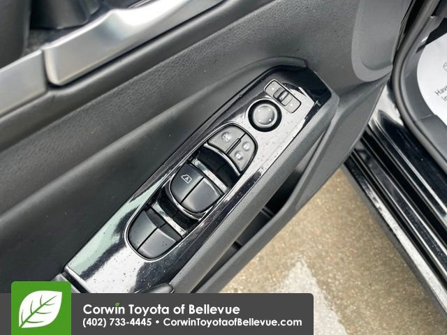 Used 2023 Nissan Altima 2.5 SV image 11