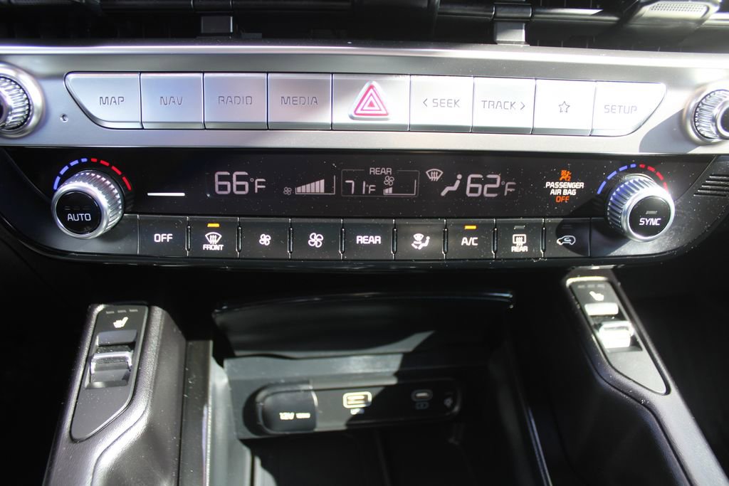 Used 2025 Kia Telluride S image 43