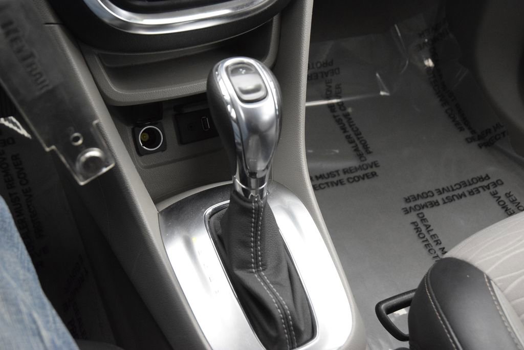 Used 2015 Buick Encore Convenience image 28