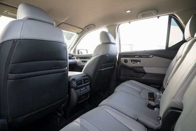 Used 2025 Honda Pilot EX-L image 14