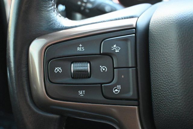 Used 2022 Chevrolet Silverado 1500 High Country w/ Technology Package image 38