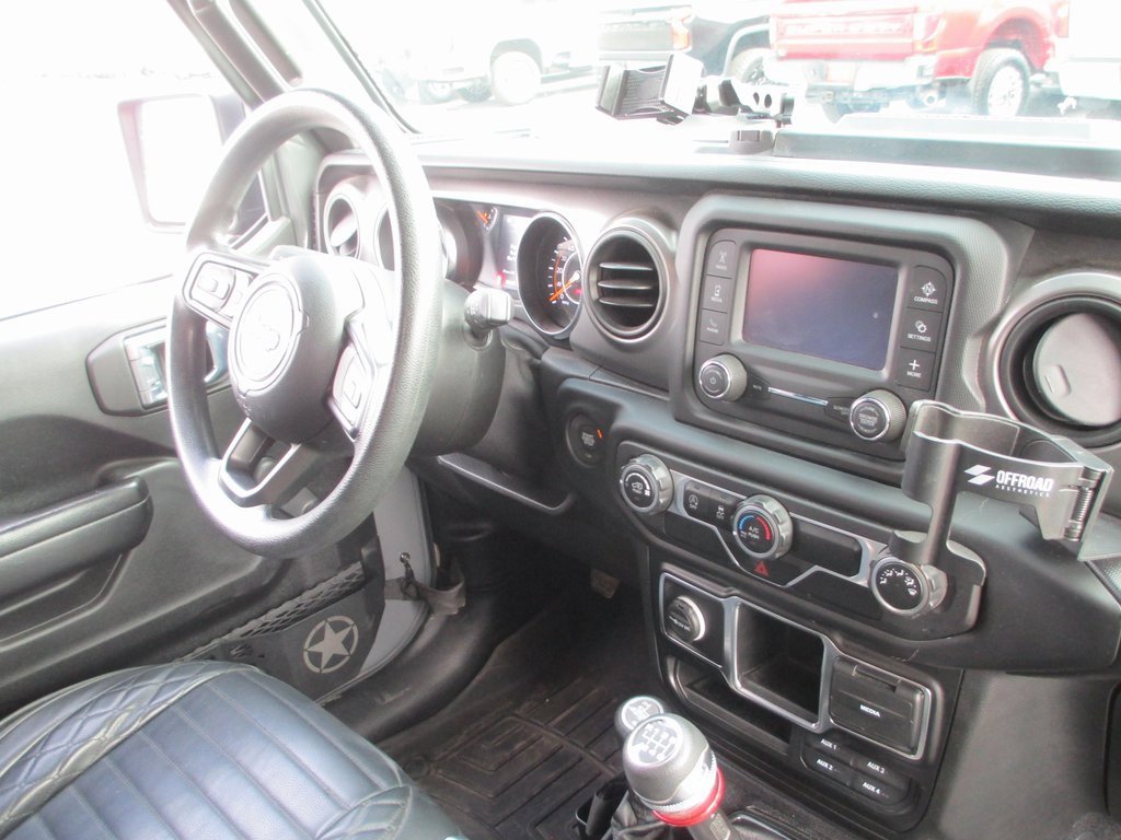 Used 2021 Jeep Wrangler Sport image 19