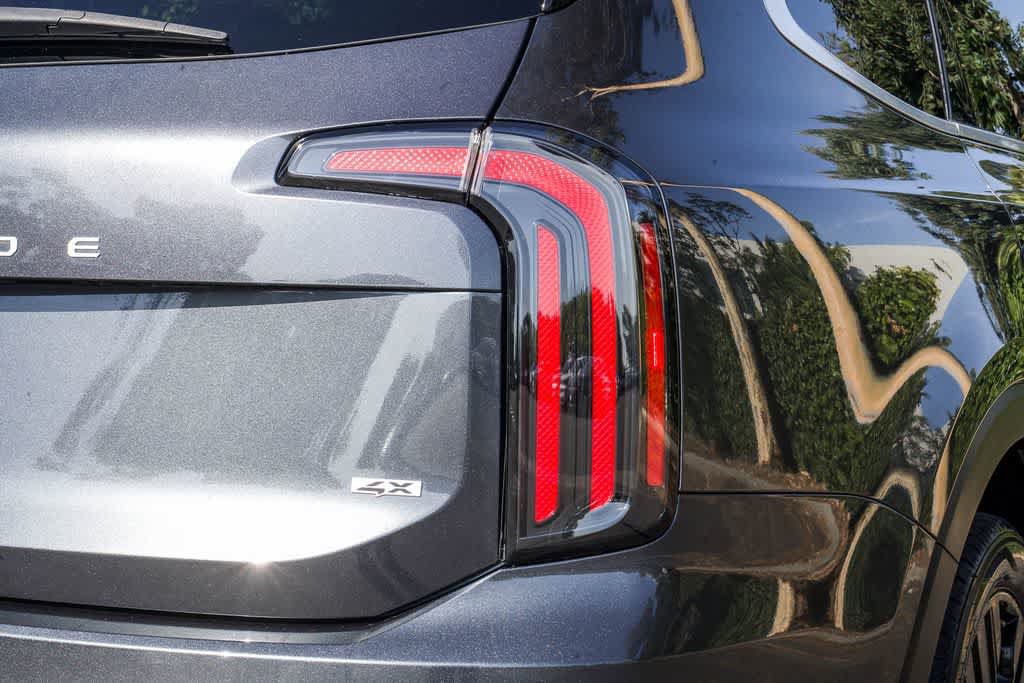 Used 2023 Kia Telluride SX AWD/4WD image 6