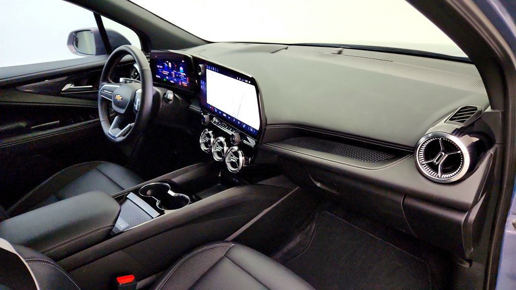 Used 2024 Chevrolet Blazer EV LT AWD/4WD image 24