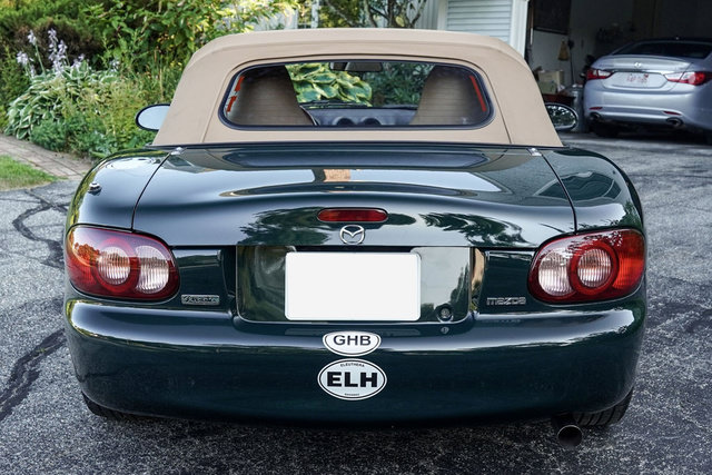 Used 2001 MAZDA MX-5 Miata RWD image 18