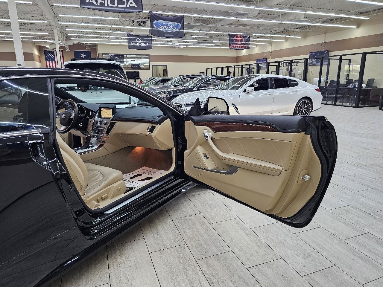 Used 2012 Cadillac CTS Premium RWD image 12