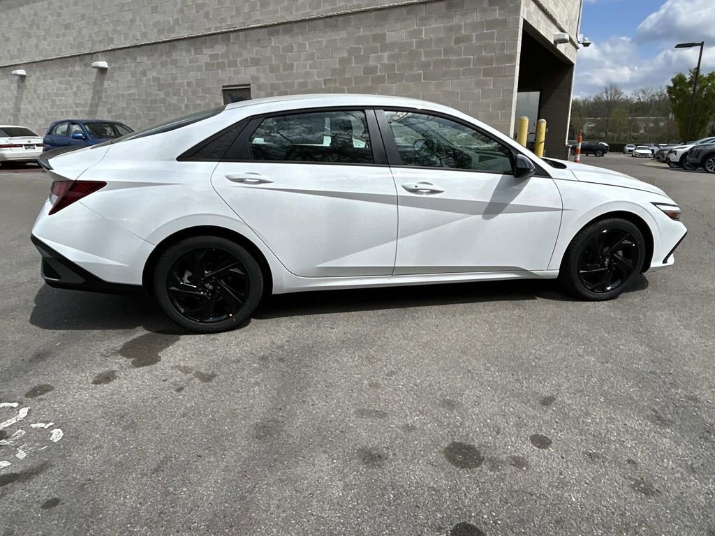 New 2026 Hyundai Elantra Sport image 8