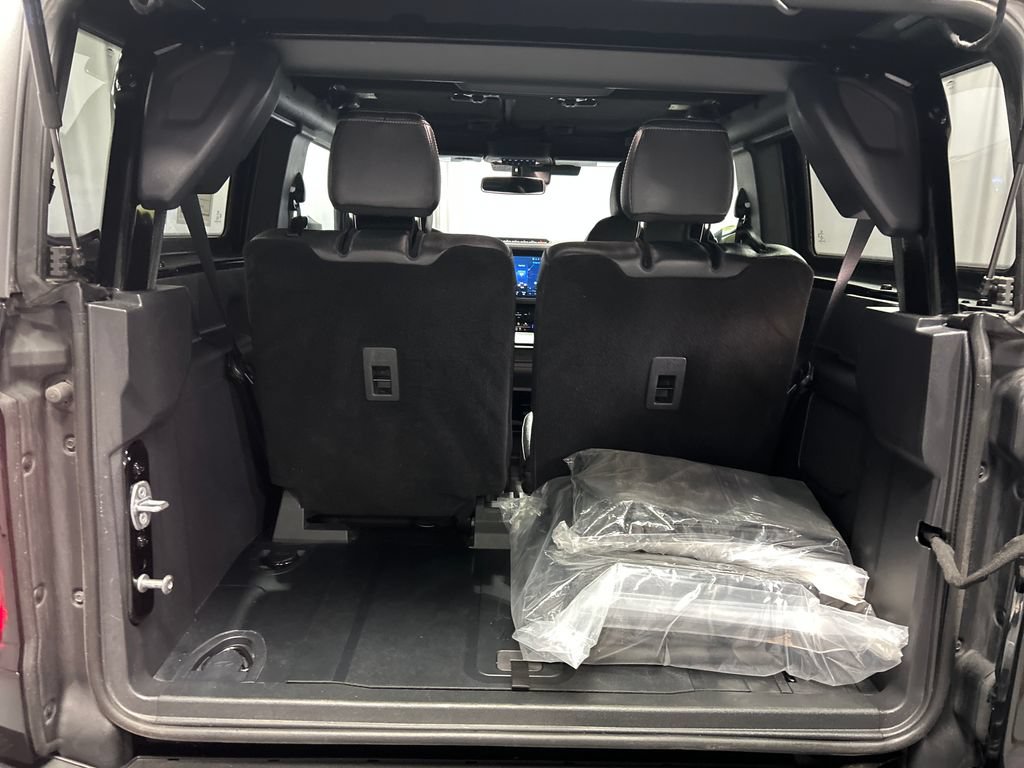 Used 2025 Ford Bronco Badlands AWD/4WD image 24