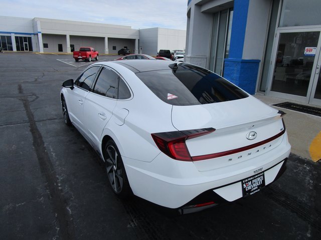 Used 2022 Hyundai Sonata SEL Plus image 3