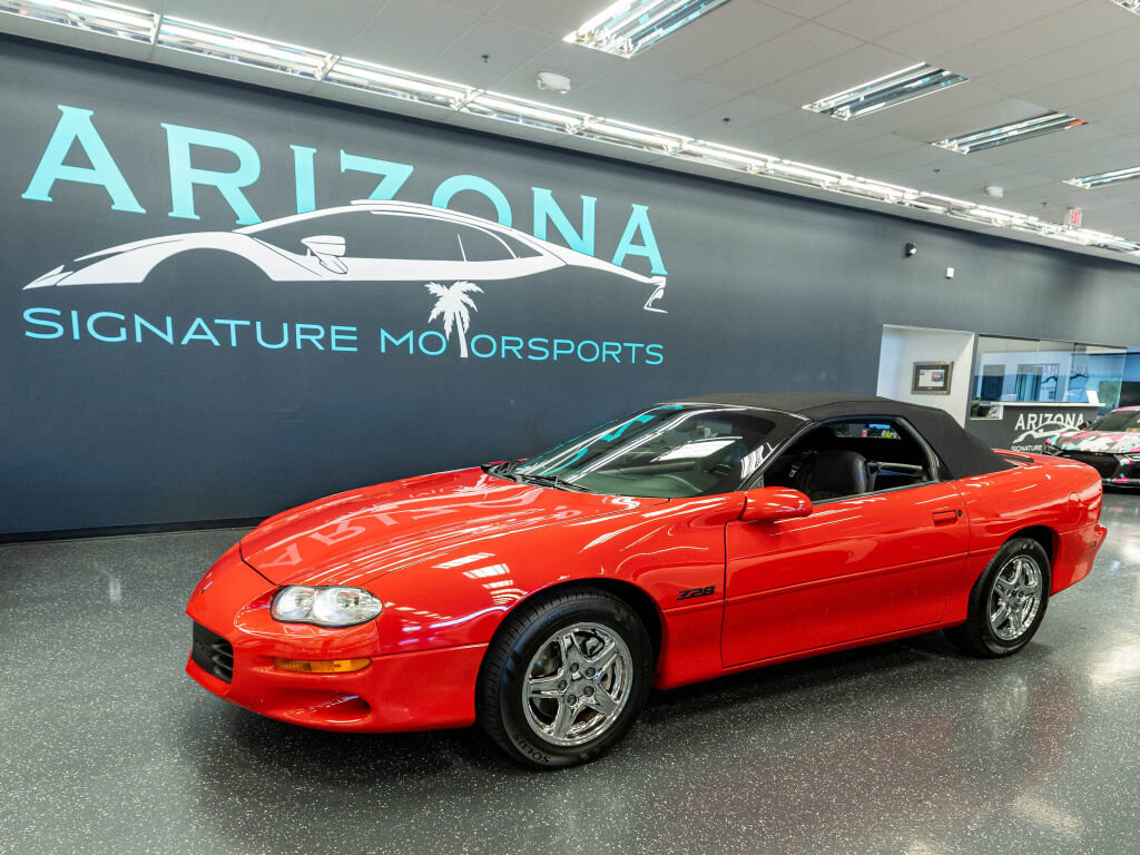 Used 1998 Chevrolet Camaro Z28 RWD image 1