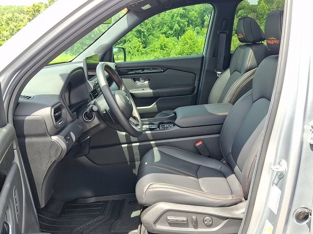Used 2026 Honda Pilot TrailSport image 10