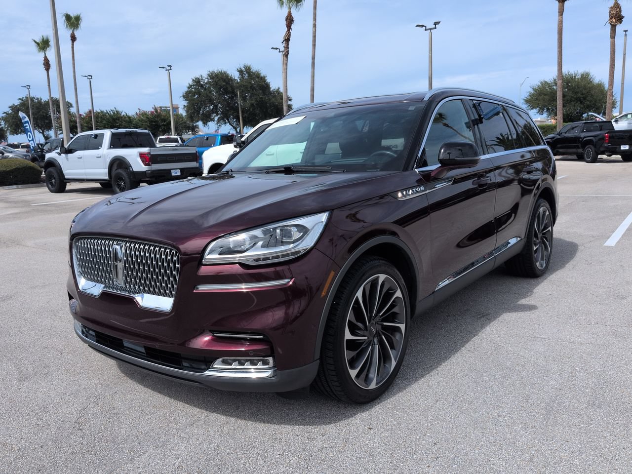 Certified 2020 Lincoln Aviator Reserve w/ Equipment Group 202A AWD/4WD image 8