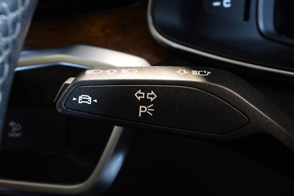 Used 2023 Audi A6 Premium Plus image 17