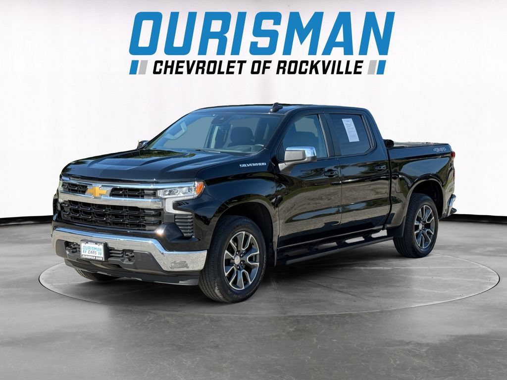 Used 2022 Chevrolet Silverado 1500 LT AWD/4WD image 2