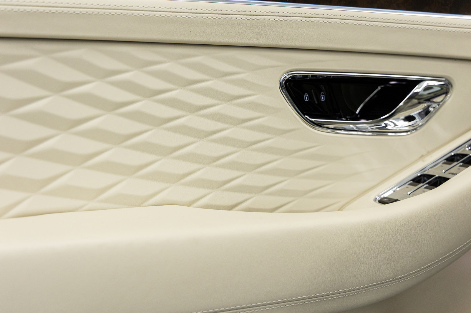 New 2026 Bentley Continental GTC image 26