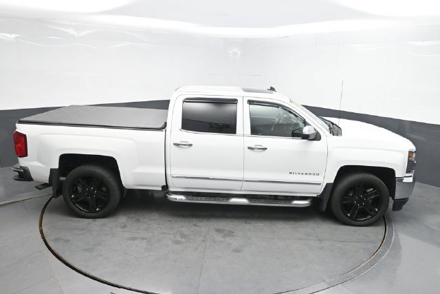 Used 2018 Chevrolet Silverado 1500 LTZ w/ Sport Package AWD/4WD image 29