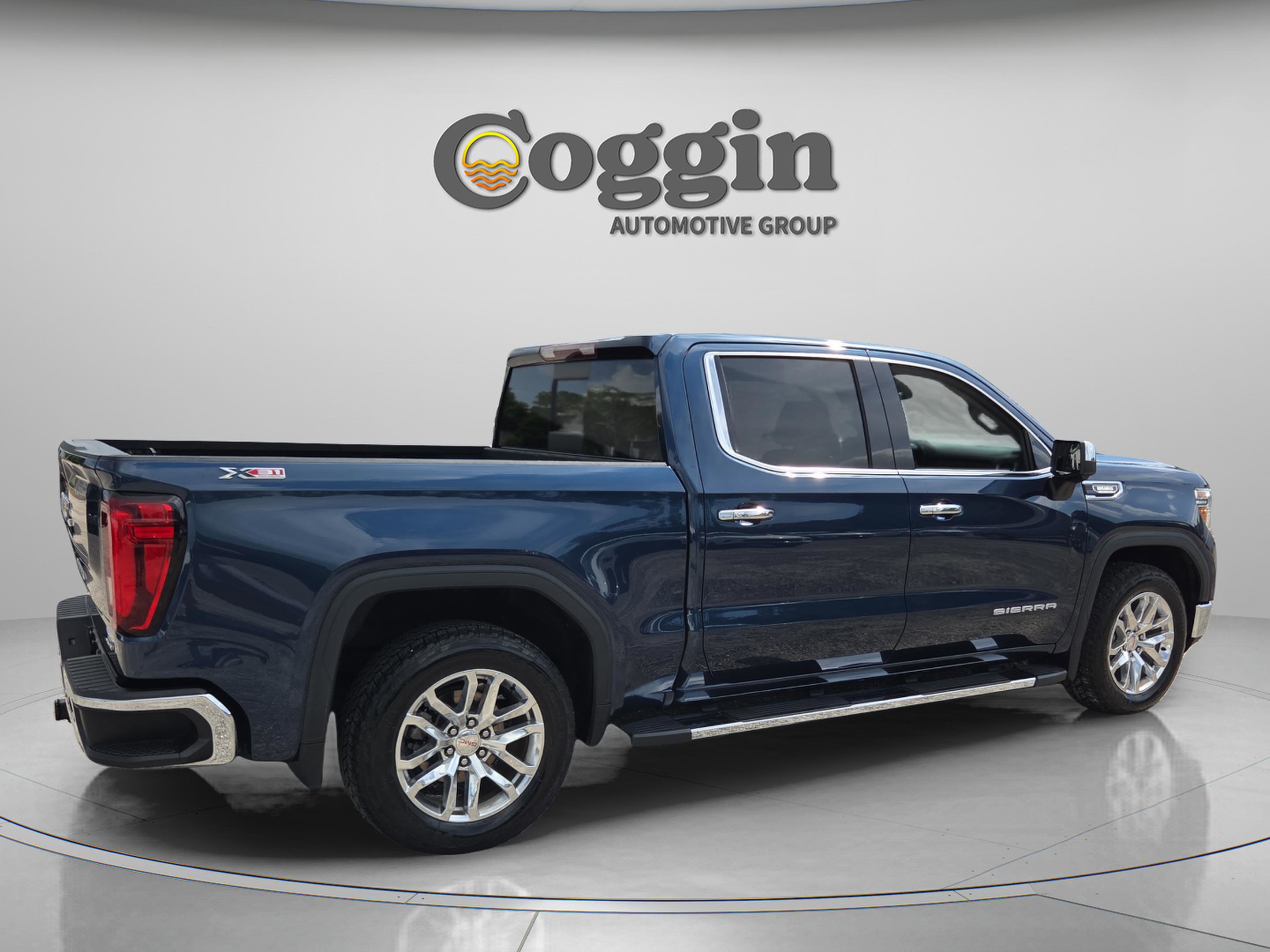 Used 2020 GMC Sierra 1500 SLT w/ SLT Premium Plus Package AWD/4WD image 5