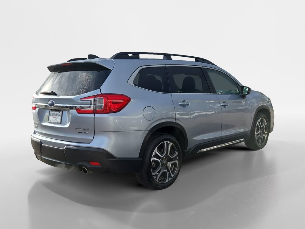 Used 2024 Subaru Ascent Limited w/ Technology Package AWD/4WD image 5
