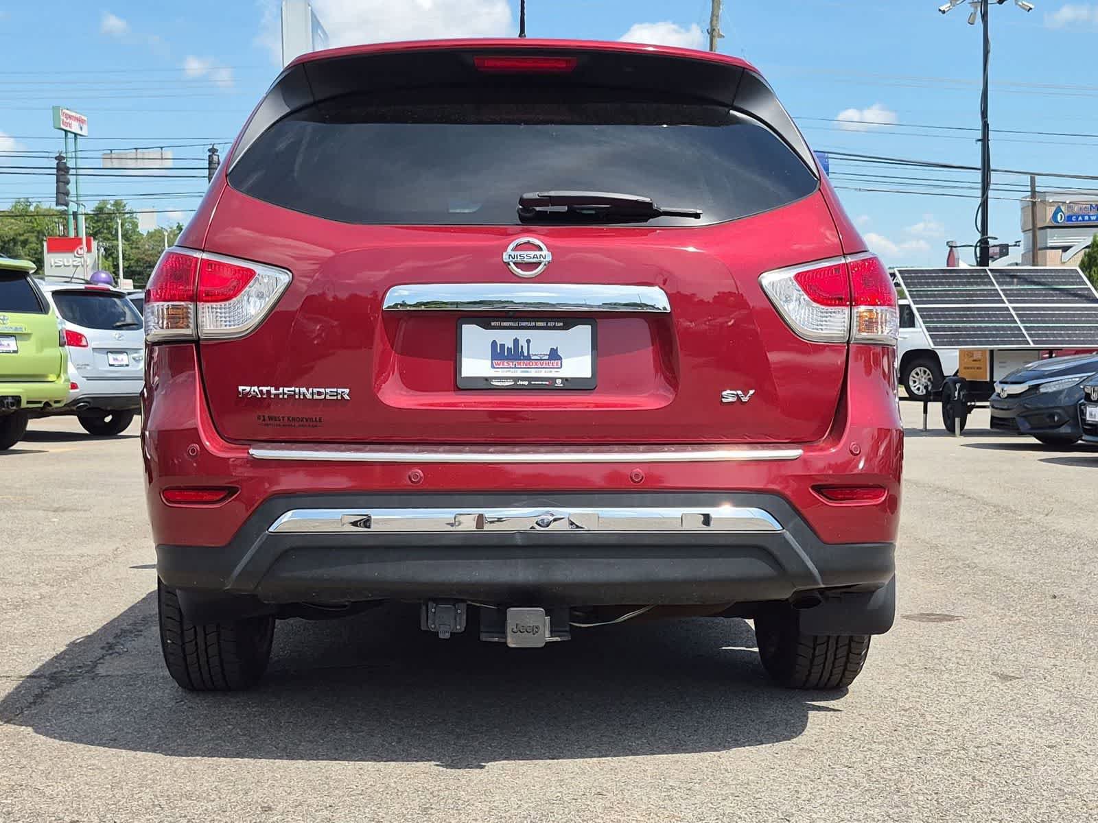 Used 2016 Nissan Pathfinder SV w/ Cargo Package FWD image 7