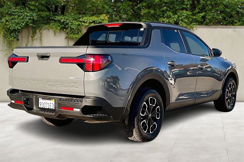 Used 2022 Hyundai Santa Cruz SEL Premium w/ Cargo Package image 5