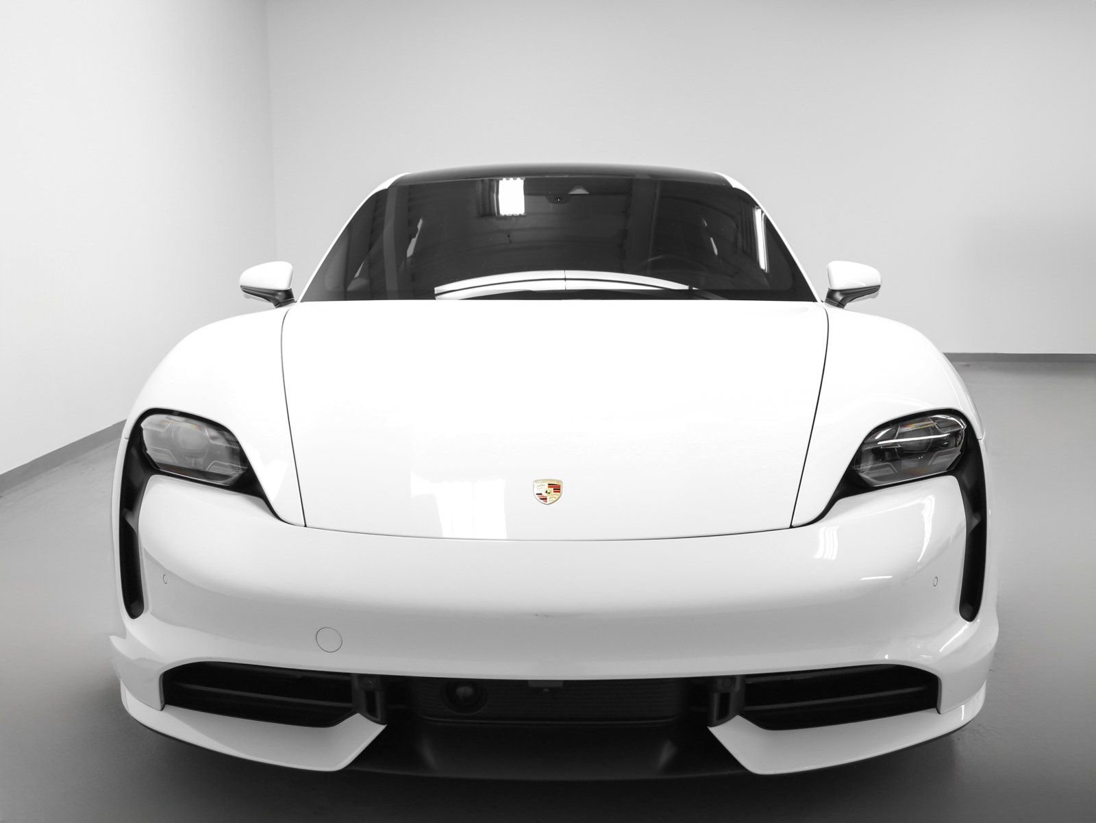 Certified 2024 Porsche Taycan Turbo S image 8