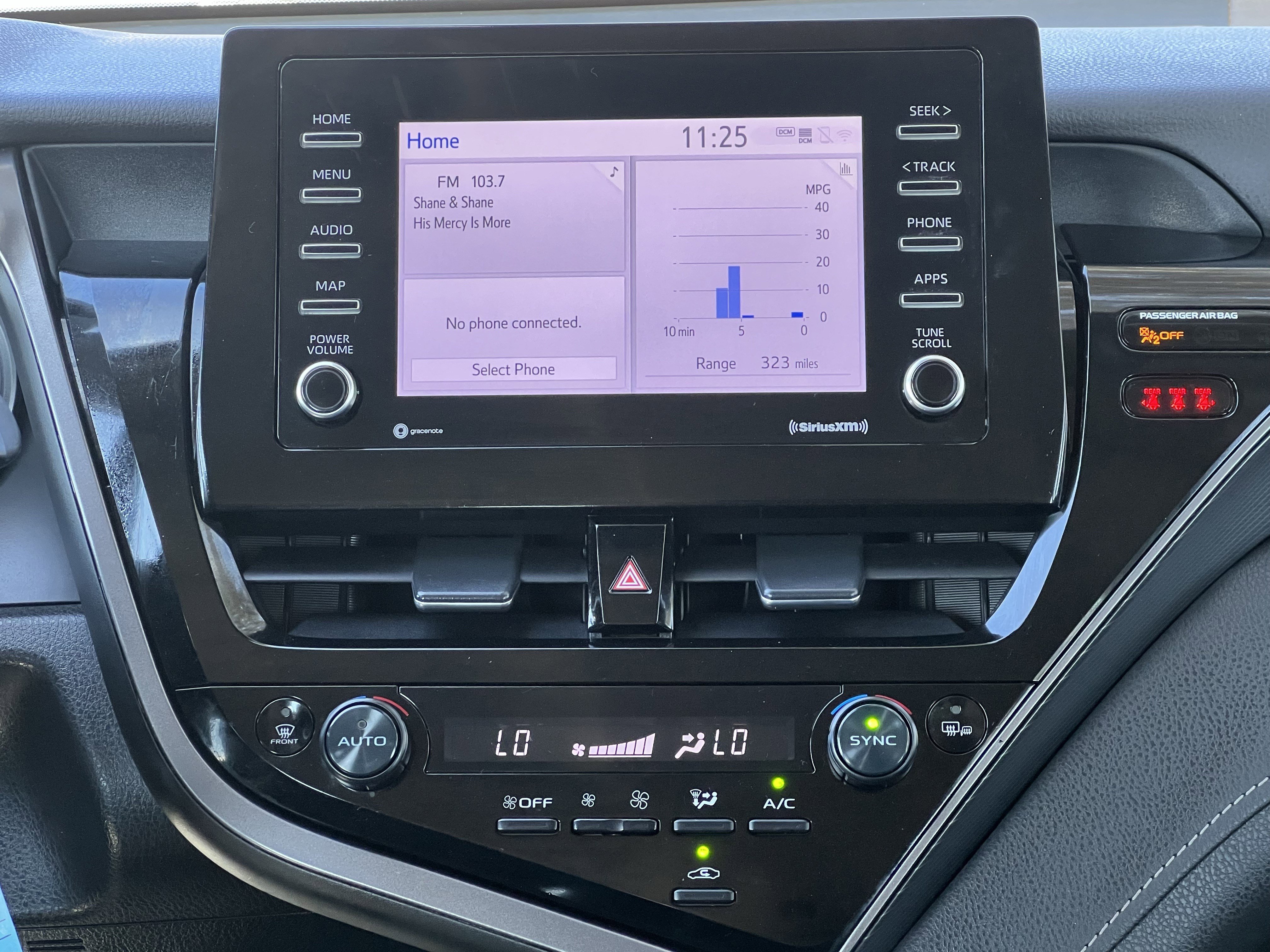 Used 2024 Toyota Camry SE image 17