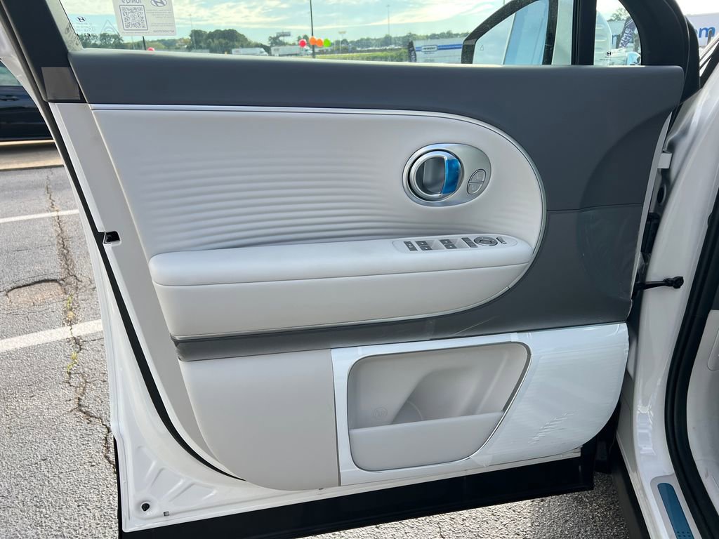 New 2026 Hyundai Ioniq 9 Limited image 10