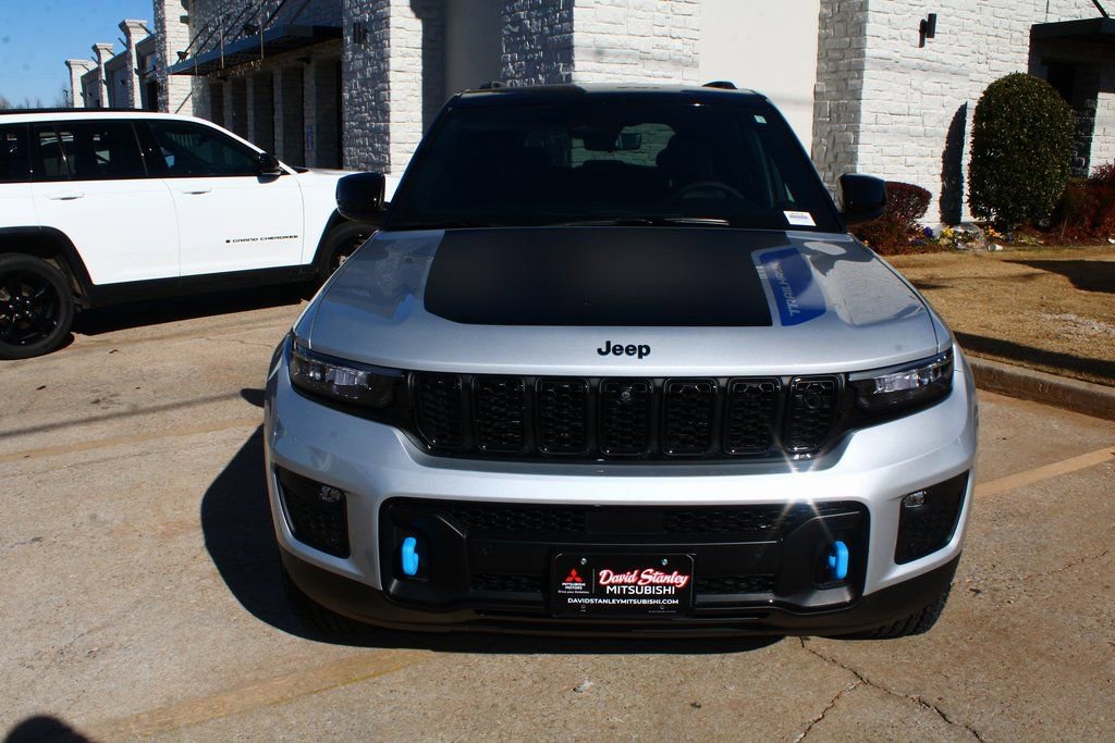 Used 2024 Jeep Grand Cherokee Trailhawk w/ Advanced Protech Group II image 5