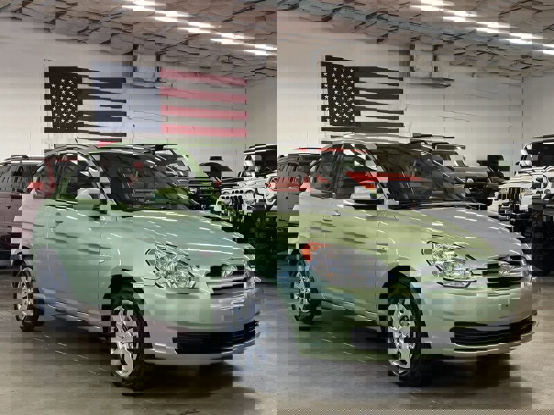 Used 2010 Hyundai Accent GS image 1