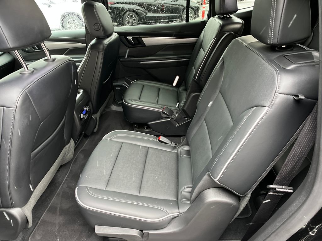 Used 2025 Buick Enclave Preferred image 21