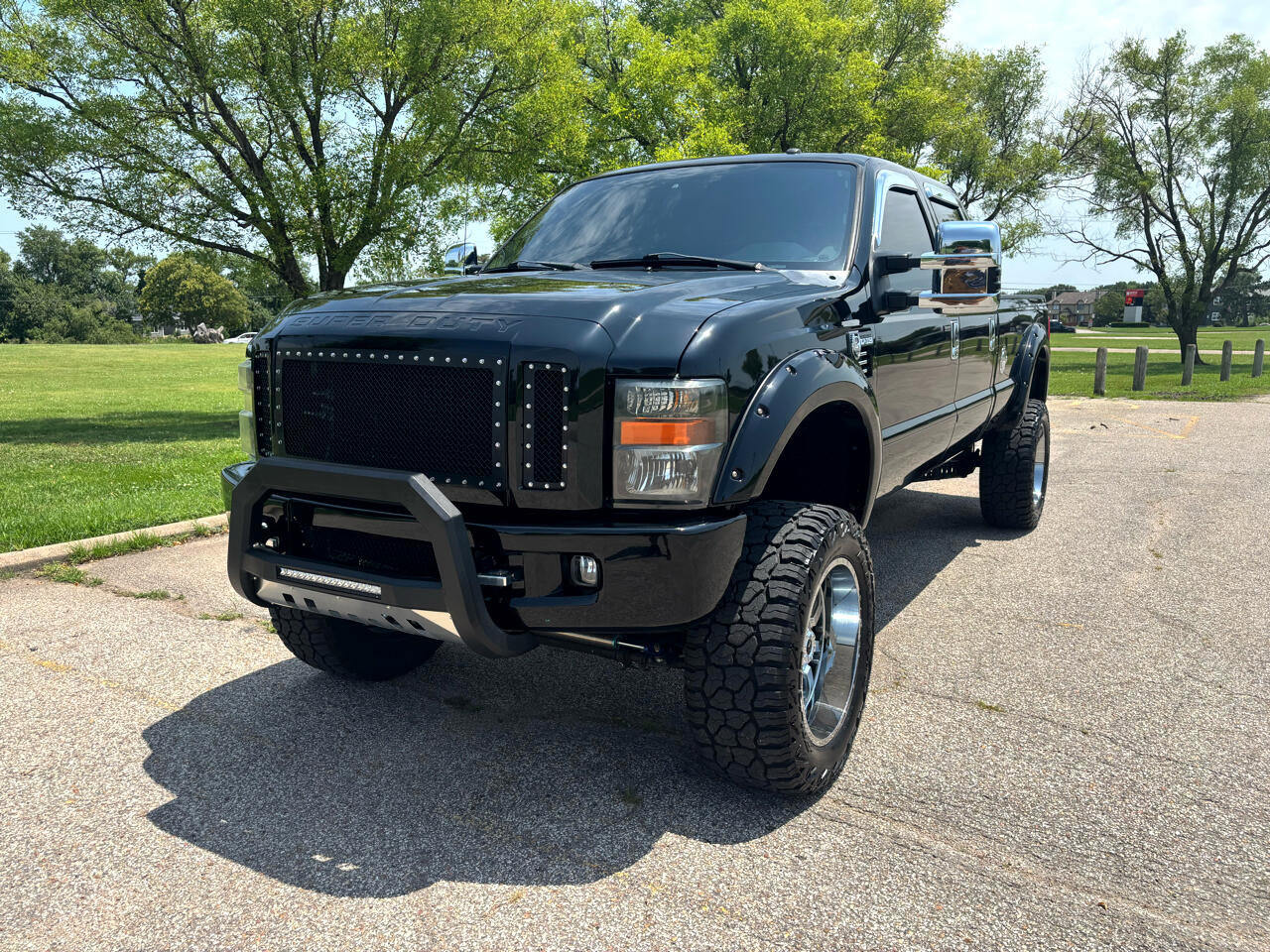 Used 2009 Ford F350 Harley-Davidson image 4