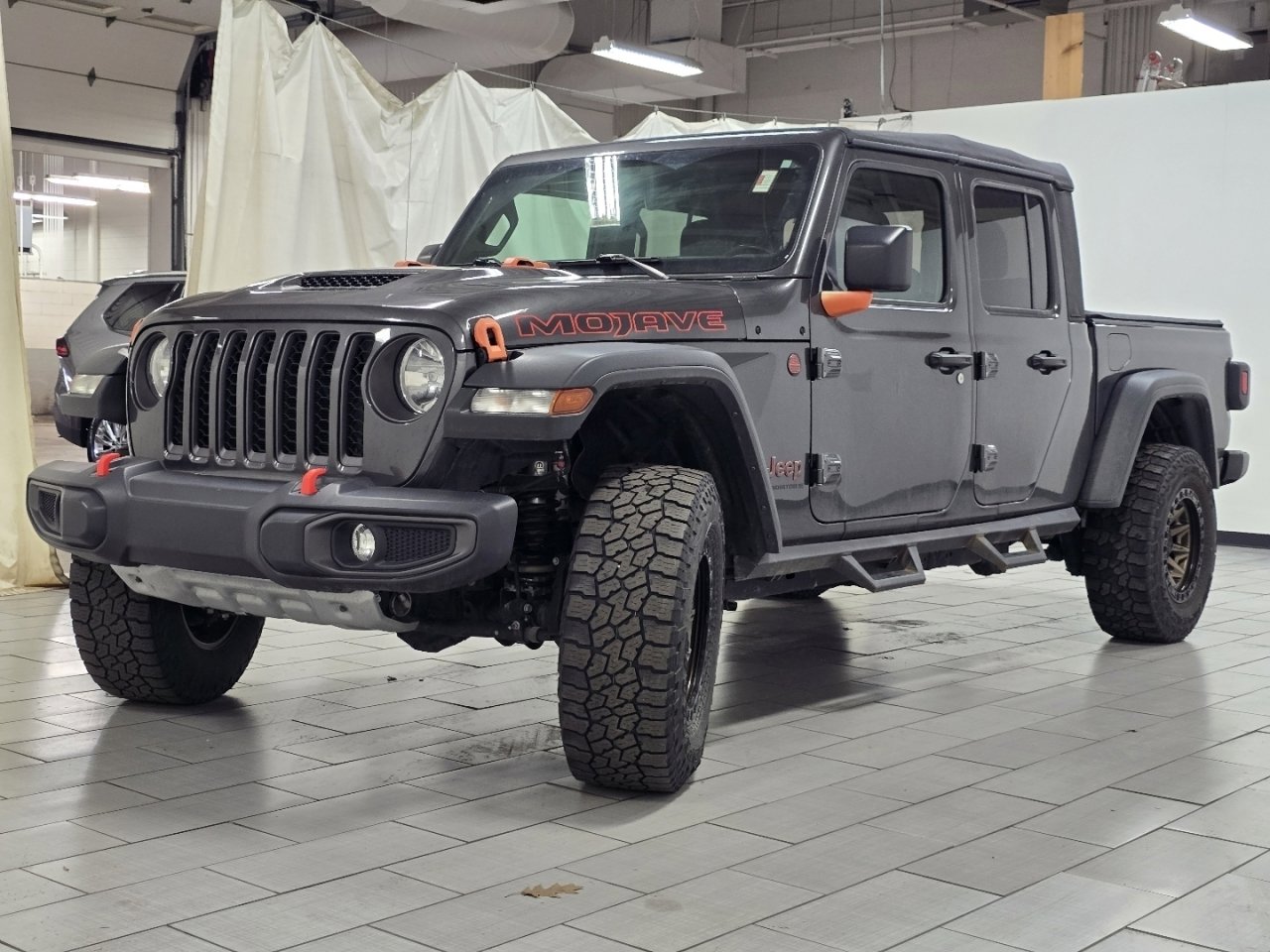 Used 2023 Jeep Gladiator Mojave image 11