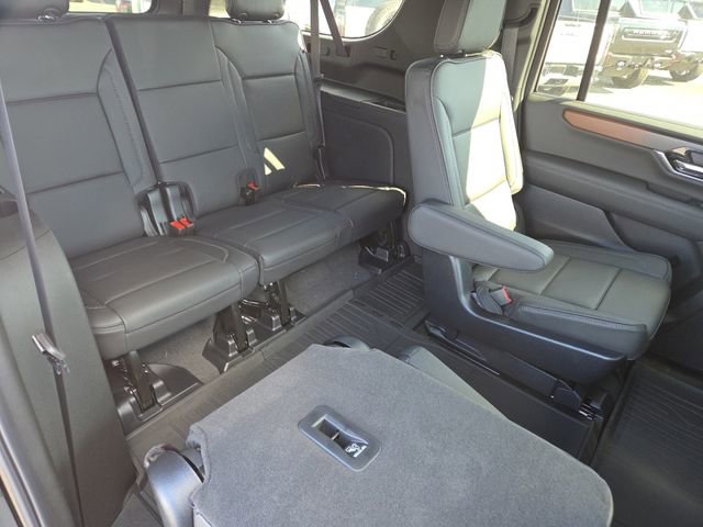 New 2025 GMC Yukon XL Denali w/ Sun & Power Step Package image 28