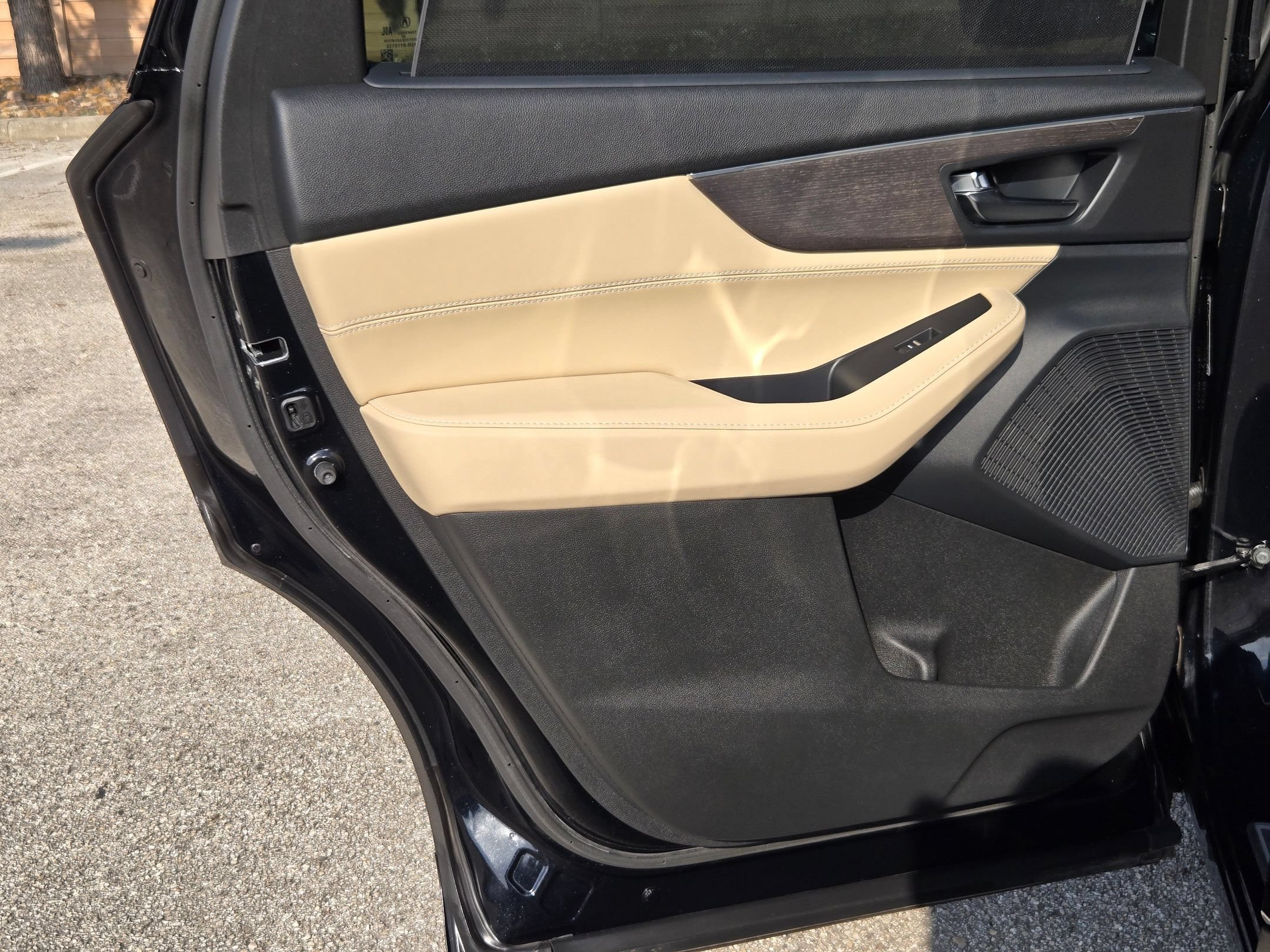 Used 2023 Acura MDX SH-AWD w/ Advance Package image 16