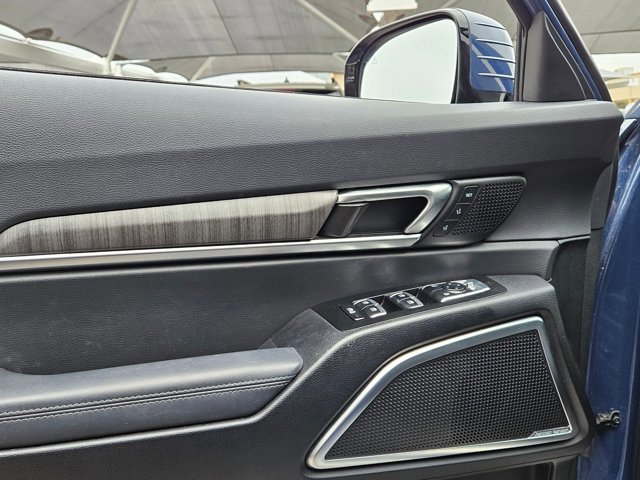 Used 2023 Kia Telluride SX Prestige image 9