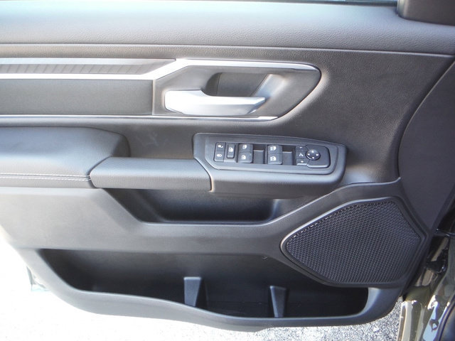 New 2027 RAM 1500 4x4 Crew Cab image 21
